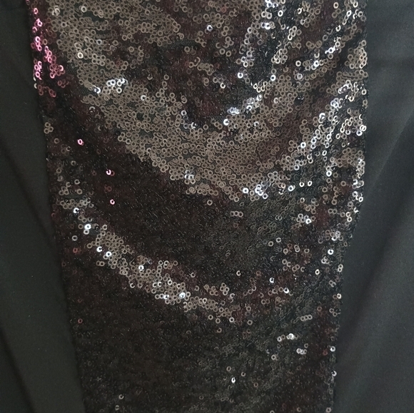 Relativity Black Sequin Sleeveless Top - Picture 3 of 6